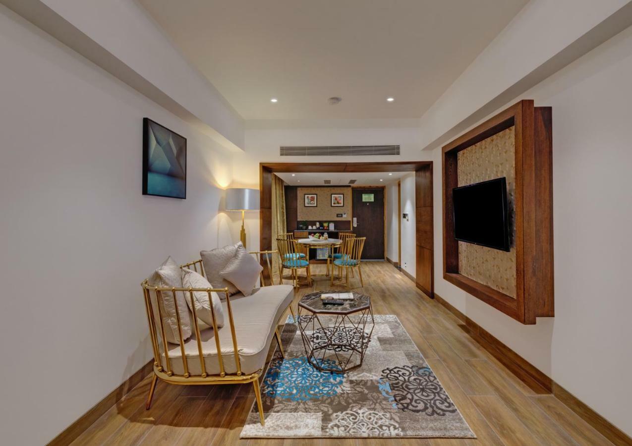 The Fern Residency, Satara Maharashtra Hotel Bagian luar foto