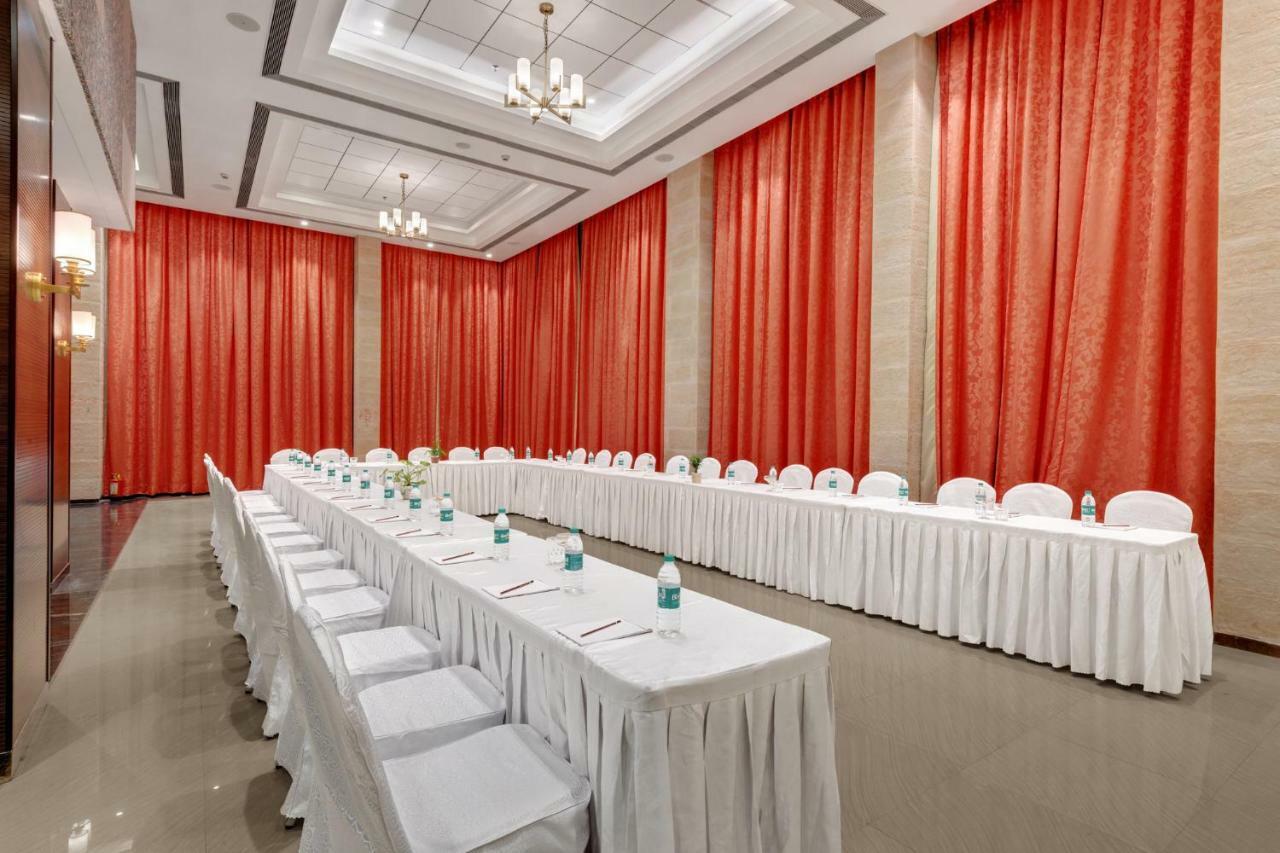 The Fern Residency, Satara Maharashtra Hotel Bagian luar foto